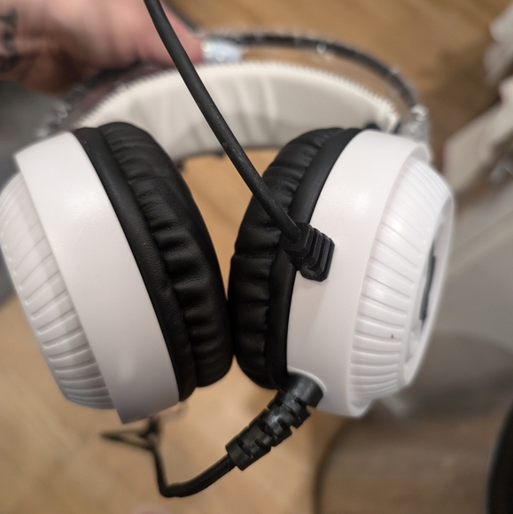 NEW Bionik Sirex Nintendo Switch OLED Immersive Over-ear Gaming Headset - Picture 14 of 15